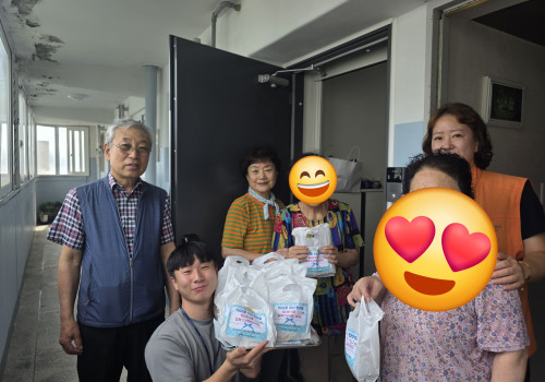 이웃과 함께한 따뜻한 '이사떡 나누기'